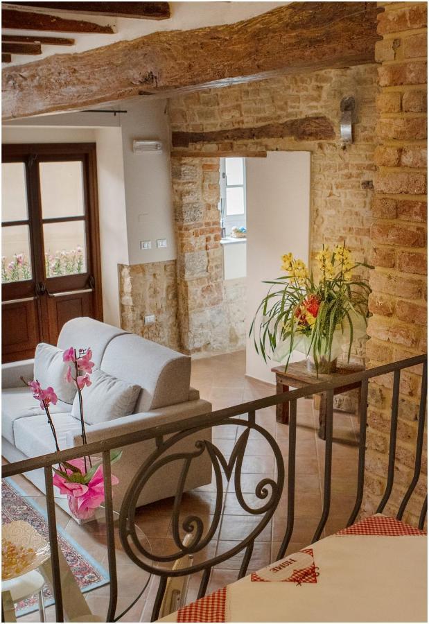 Il Giardino Sul Tetto B&B Guarene Bagian luar foto