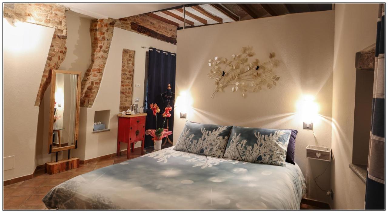 Il Giardino Sul Tetto B&B Guarene Bagian luar foto