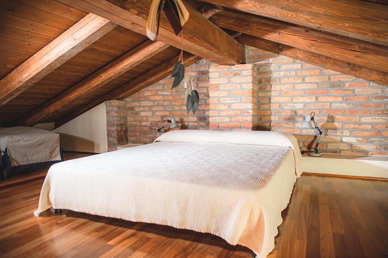 Il Giardino Sul Tetto B&B Guarene Bagian luar foto